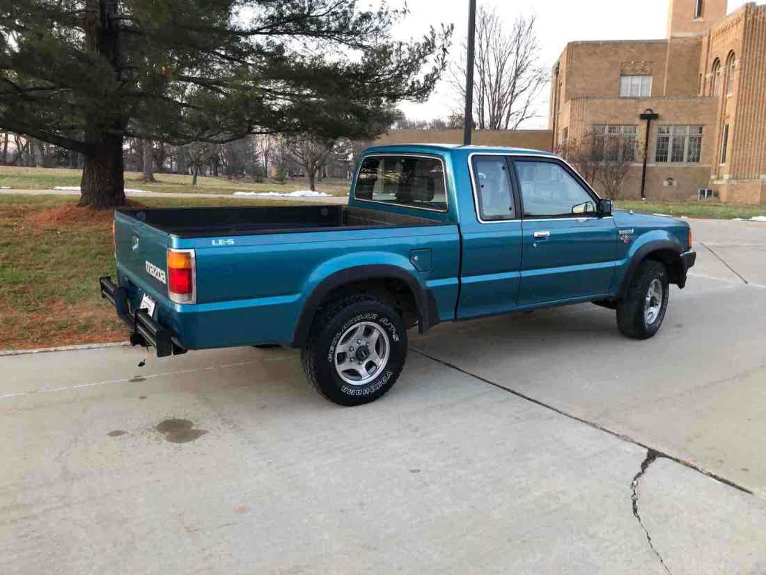 1992 Mazda B2600 CAB PLUS - photo 2