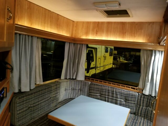 1992 Mazda Brawny Motorhome - photo 10