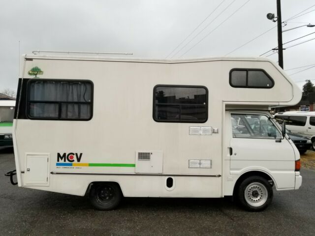 1992 Mazda Brawny Motorhome - photo 2