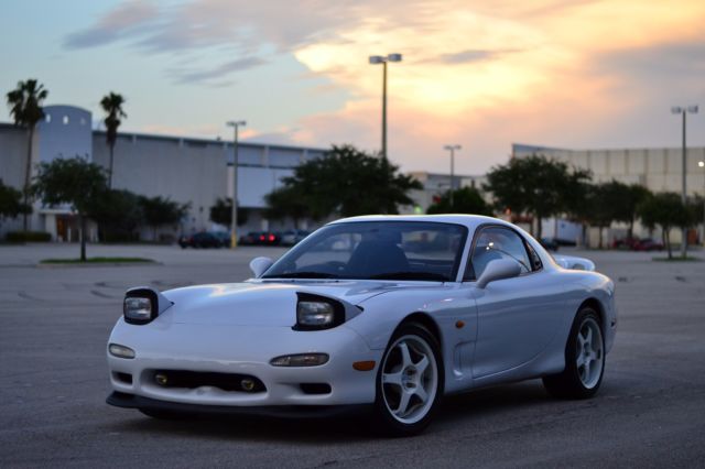 1992 Mazda RX-7 Type R - photo 2