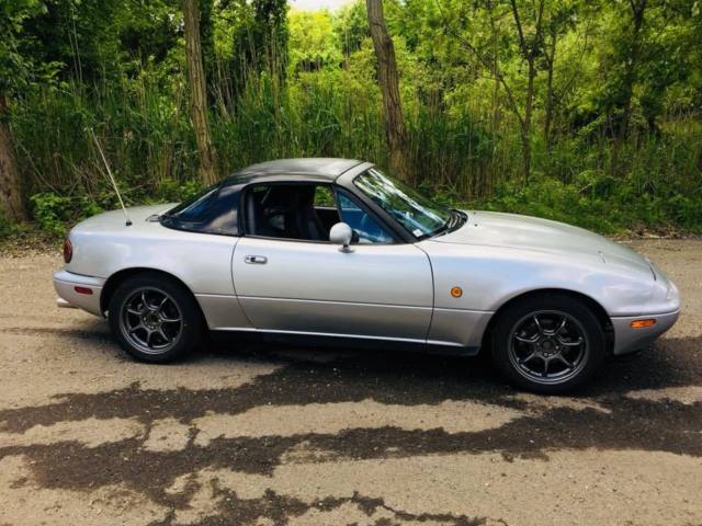 1992 Mazda MX-5 Miata Eunos Roadster - photo 2