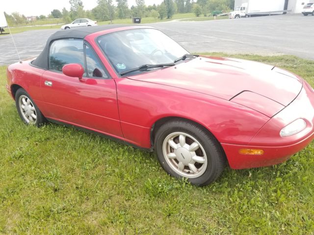 1992 Mazda MX-5 Miata Base Convertible 2-Door - photo 7