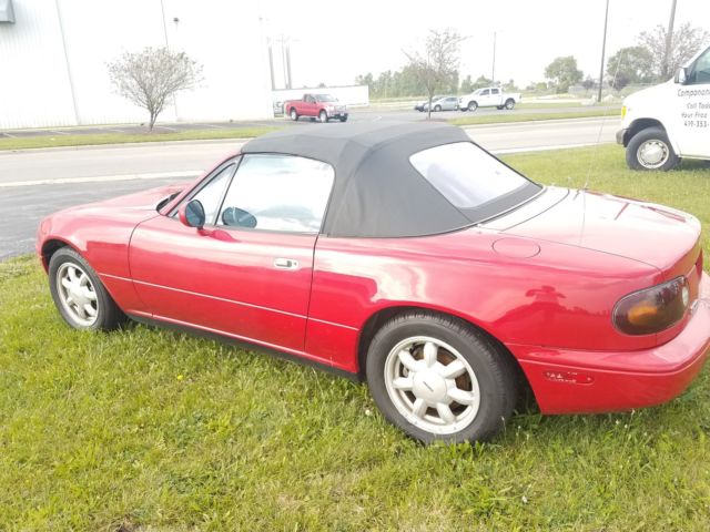 1992 Mazda MX-5 Miata Base Convertible 2-Door - photo 9