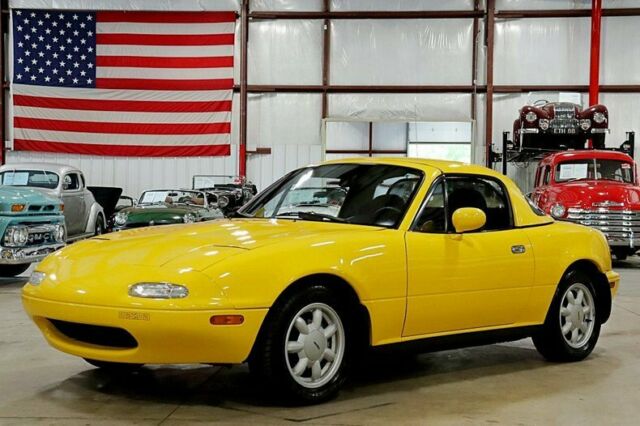 1992 Mazda Miata MX-5 71703 Miles Sunburst Yellow Convertible 1.6L l4 5-Speed Ma 1992 Mazda MX-5 Miata MX-5