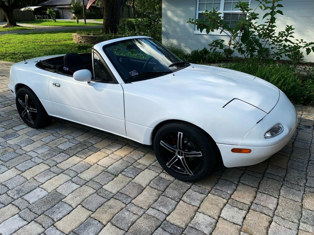 1992 Mazda MX-5 Miata 43,000 Original Miles NO RESERVE 1992 Mazda MX-5 Miata
