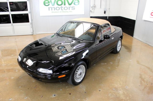1992 Mazda MX-5 Miata Black & Tan Nardi - photo 2