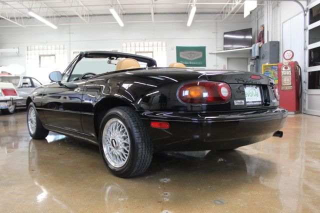 1992 Mazda MX-5 Miata Black & Tan Nardi - photo 6