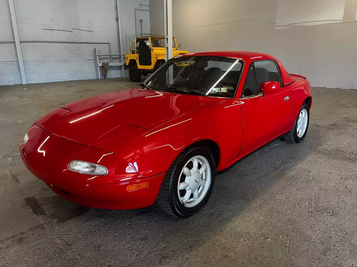 1992 Mazda Mx-5 Miata Convertible Red 1992 Mazda MX-5 Miata