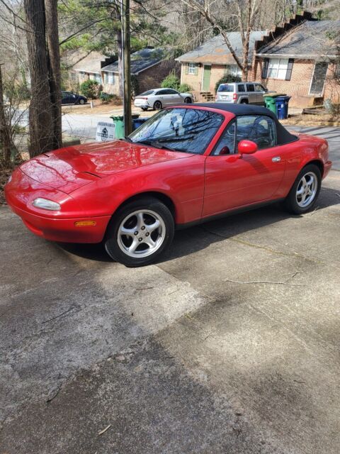 1992 Mazda MX-5 Miata Convertible Red RWD Manual 1992 Mazda MX-5 Miata