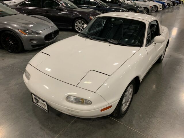 1992 Mazda MX-5 Miata w/ Hardtop - photo 2