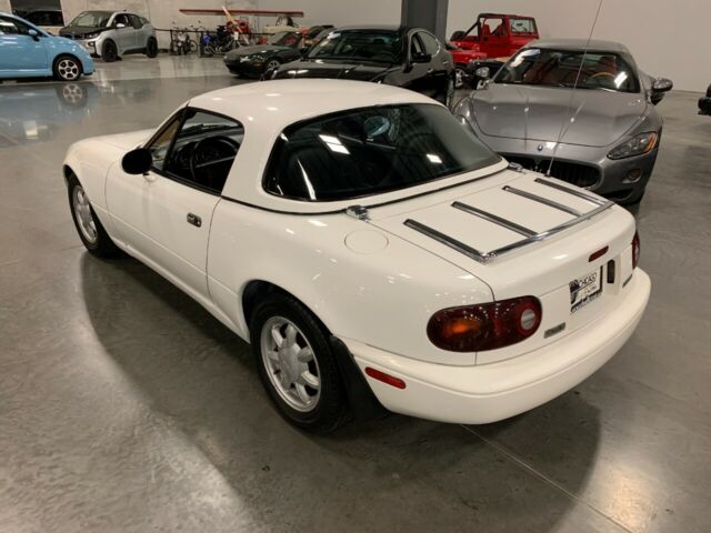1992 Mazda MX-5 Miata w/ Hardtop - photo 6