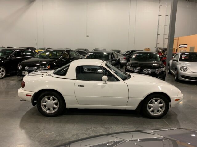 1992 Mazda MX-5 Miata w/ Hardtop - photo 9