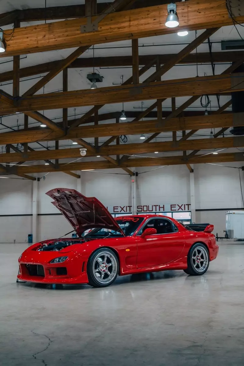1992 Mazda RX-7 Coupe Red R1 1992 Mazda RX-7 R1