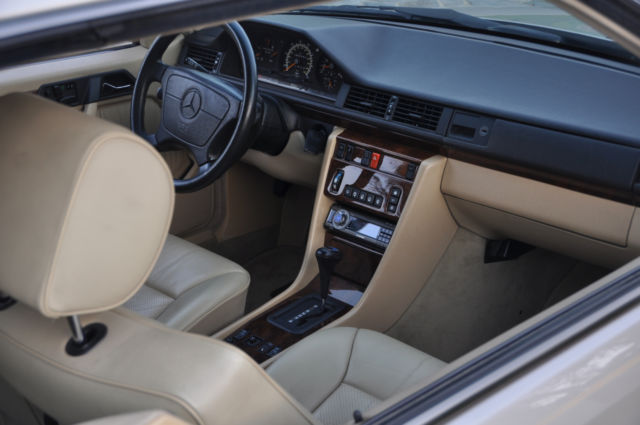 1992 Mercedes-Benz 300-Series 300CE - photo 9