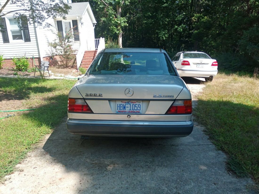 1992 Mercedes-Benz 300-Series - photo 5