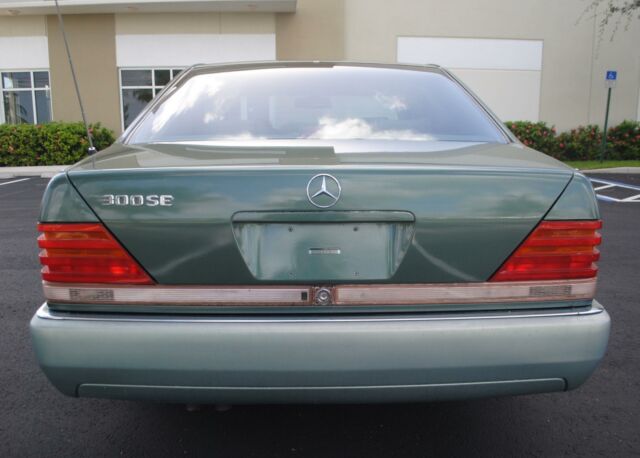 1992 Mercedes-Benz 300-Series 300SE - photo 7
