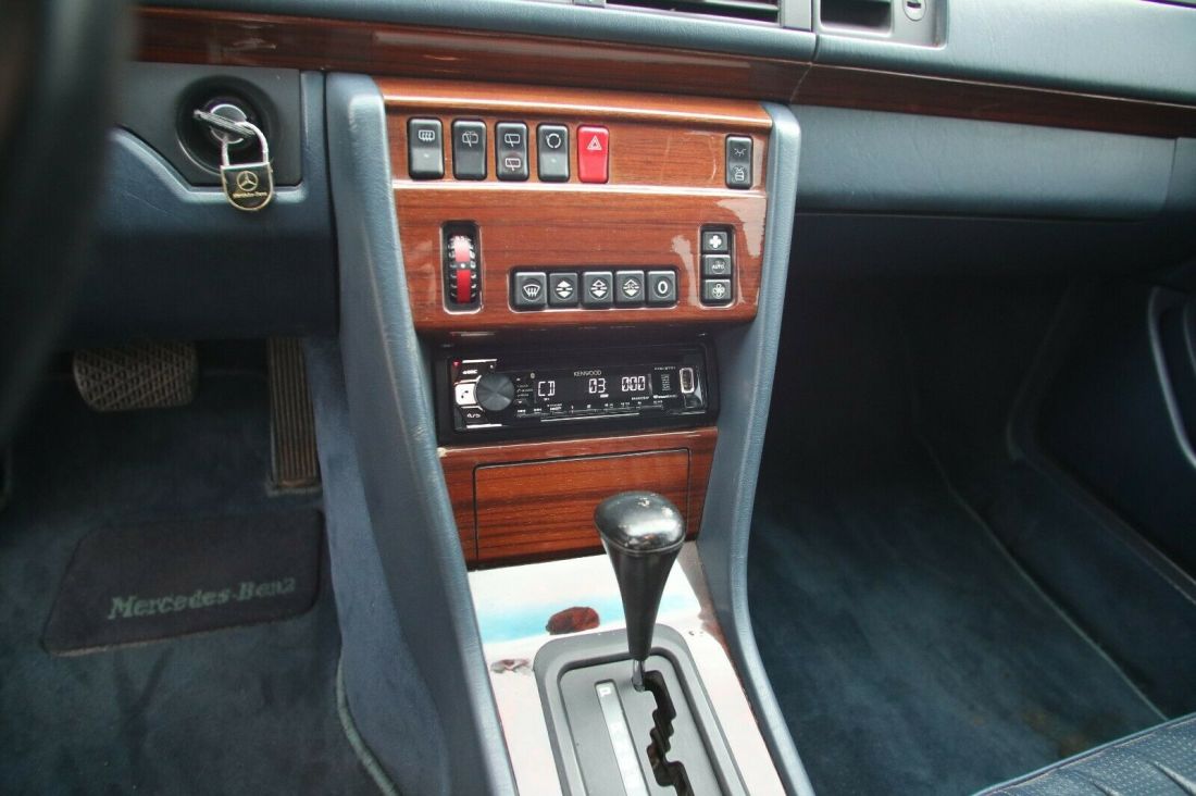 1992 Mercedes-Benz 300-Series Wagon - photo 12