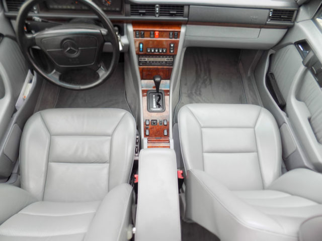 1992 Mercedes-Benz 400-Series - photo 10