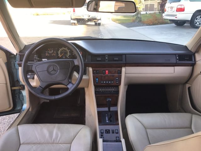 1992 Mercedes-Benz E-Class - photo 10