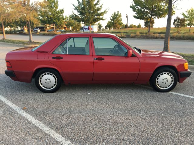 1992 Mercedes-Benz 190-Series 2.6 Sedan 4-Door - photo 2