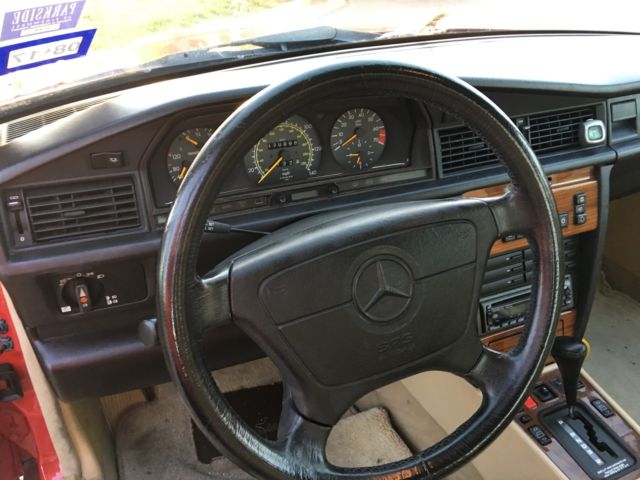 1992 Mercedes-Benz 190-Series 2.6 Sedan 4-Door - photo 3