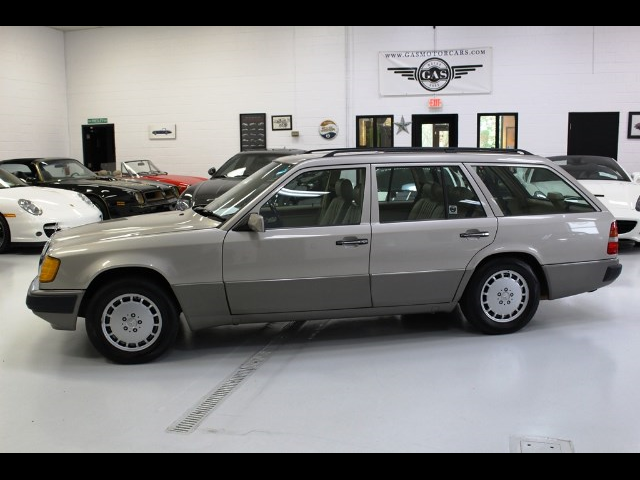 1992 Mercedes-Benz 300 TE 4-Matic wagon - photo 2
