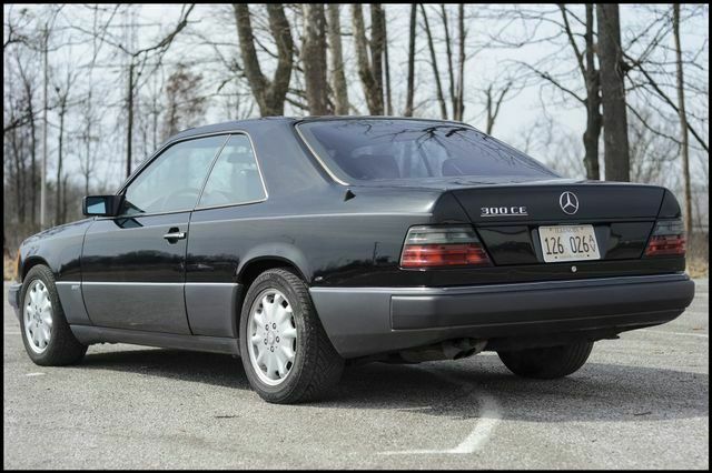 1992 Mercedes-Benz 300 CE Coupe 2D - photo 11