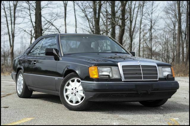1992 Mercedes-Benz 300 CE Coupe 2D - photo 2