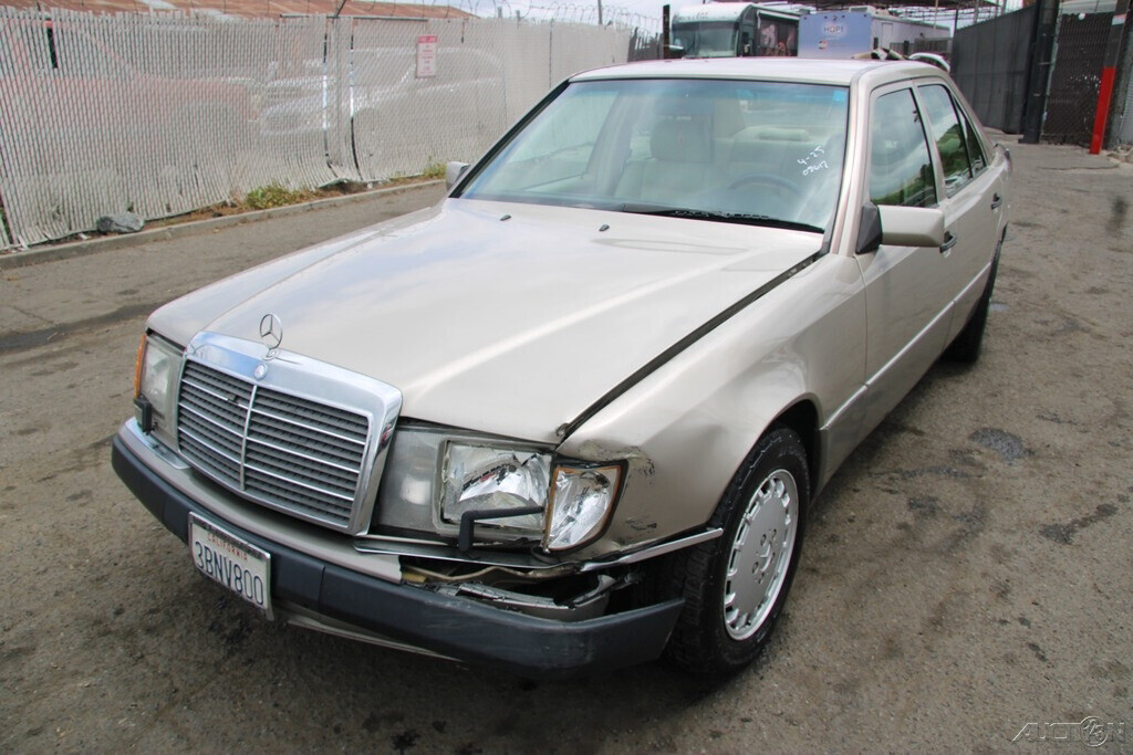 1992 Mercedes-Benz 300-Series 300 E - photo 2