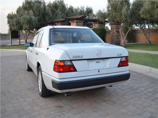 1992 Mercedes-Benz 300 Series 300E - photo 12