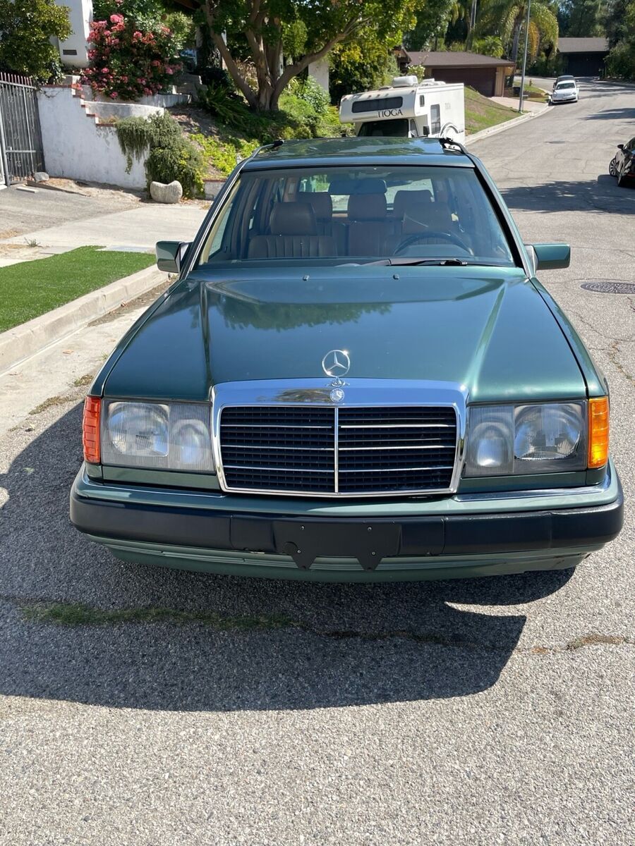 1992 Mercedes-Benz 300-Series TE 4MATIC - photo 4