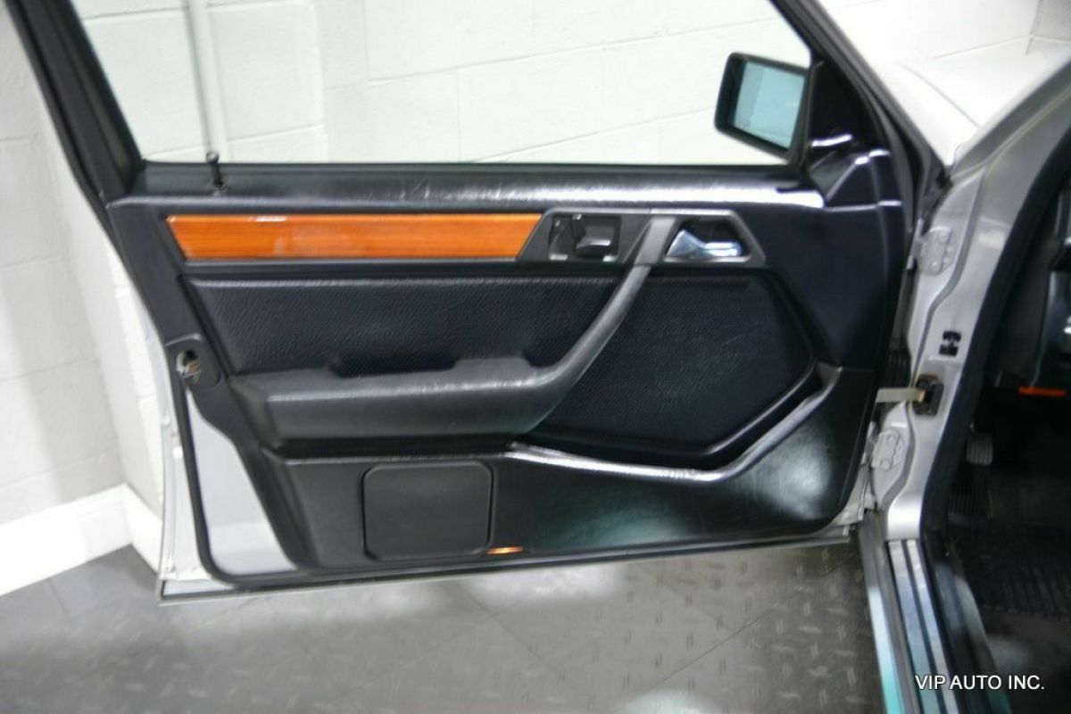 1992 Mercedes-Benz 300-Series 300 Series 4dr Sedan 300D 2.5 Turbo - photo 11