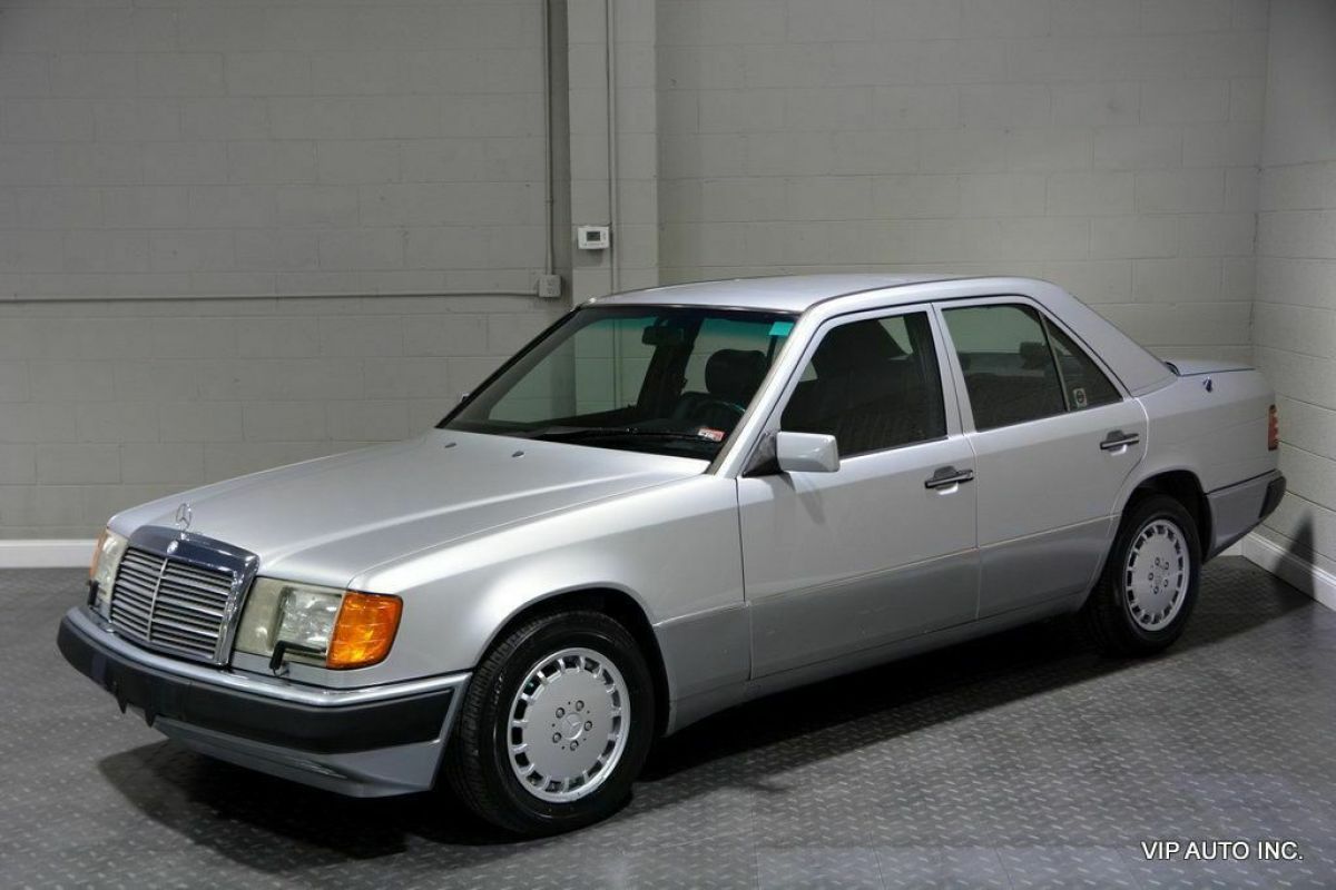 1992 Mercedes-Benz 300-Series 300 Series 4dr Sedan 300D 2.5 Turbo - photo 2