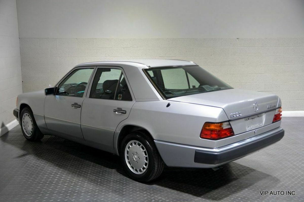 1992 Mercedes-Benz 300-Series 300 Series 4dr Sedan 300D 2.5 Turbo - photo 3