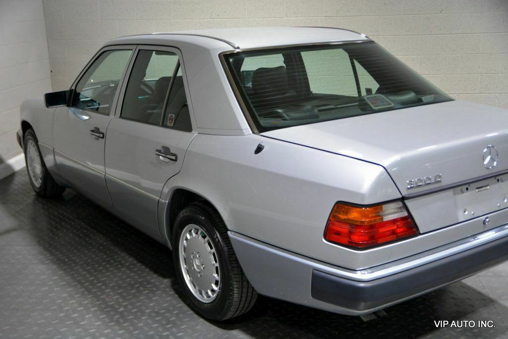 1992 Mercedes-Benz 300-Series 300 Series 4dr Sedan 300D 2.5 Turbo - photo 7
