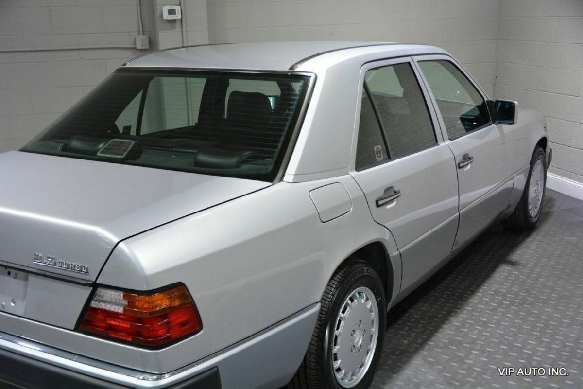 1992 Mercedes-Benz 300-Series 300 Series 4dr Sedan 300D 2.5 Turbo - photo 8