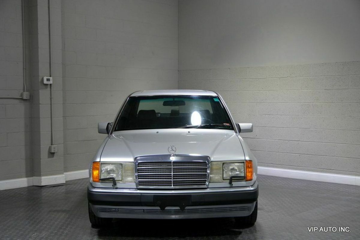 1992 Mercedes-Benz 300-Series 300 Series 4dr Sedan 300D 2.5 Turbo - photo 9