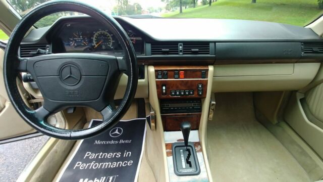 1992 Mercedes-Benz 300-Series - photo 10