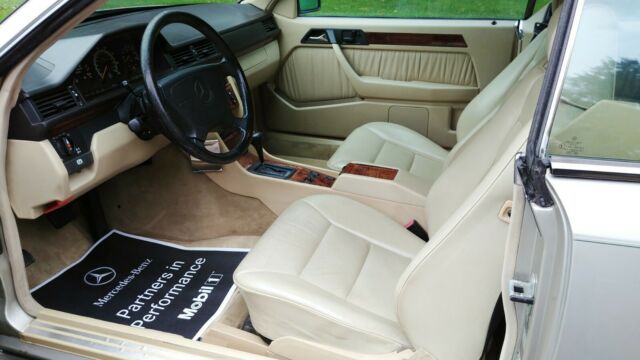 1992 Mercedes-Benz 300-Series - photo 11