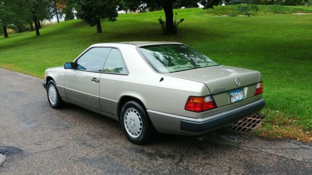1992 Mercedes-Benz 300-Series - photo 3