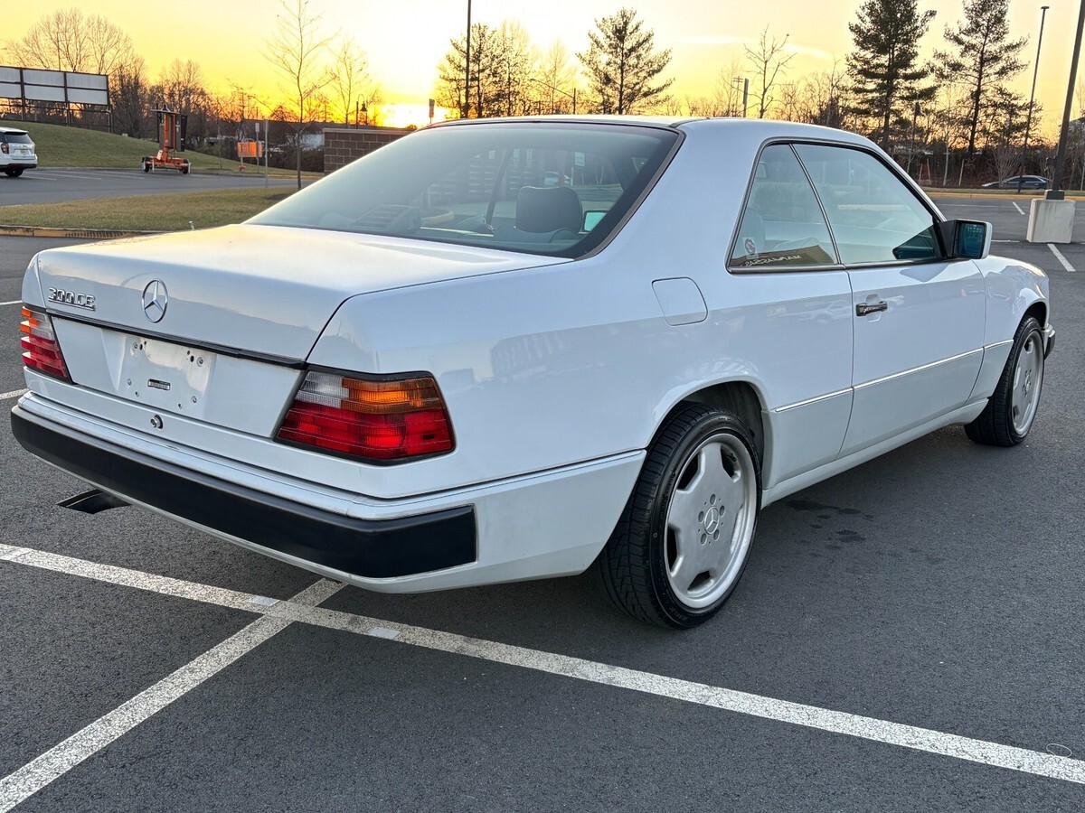 1992 Mercedes-Benz 300-Series - photo 9