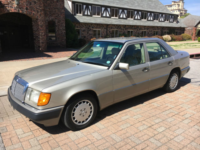 1992 Mercedes-Benz E-Class 300D - photo 3