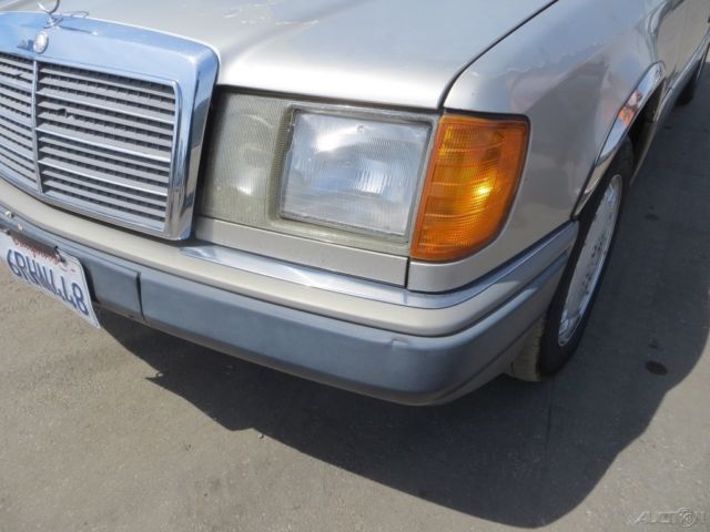 1992 Mercedes-Benz 300-Series 300E 2.6 (STD is Estimated) - photo 10