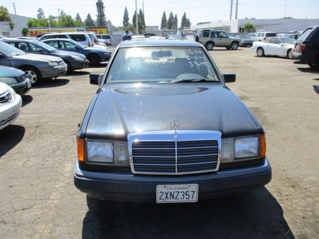 1992 Mercedes-Benz 300-Series 300E 2.6 (STD is Estimated) - photo 3