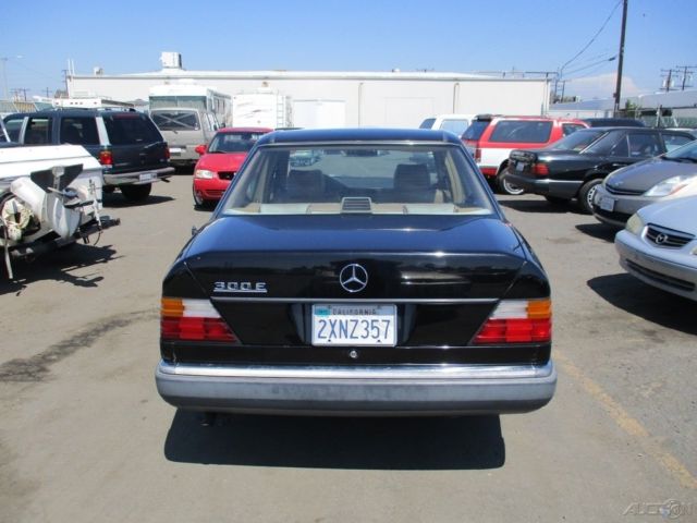1992 Mercedes-Benz 300-Series 300E 2.6 (STD is Estimated) - photo 6