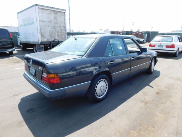 1992 Mercedes-Benz 300-Series 300E 2.6 (STD is Estimated) - photo 4