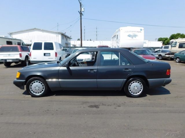 1992 Mercedes-Benz 300-Series 300E 2.6 (STD is Estimated) - photo 5