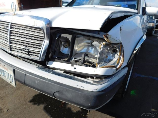 1992 Mercedes-Benz 300-Series 300E 3.0 (STD is Estimated) - photo 10