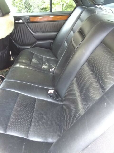1992 Mercedes-Benz 300-Series 300E 4MATIC - photo 3