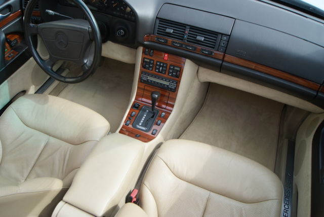 1992 Mercedes-Benz 300-Series Base Sedan 4-Door - photo 11